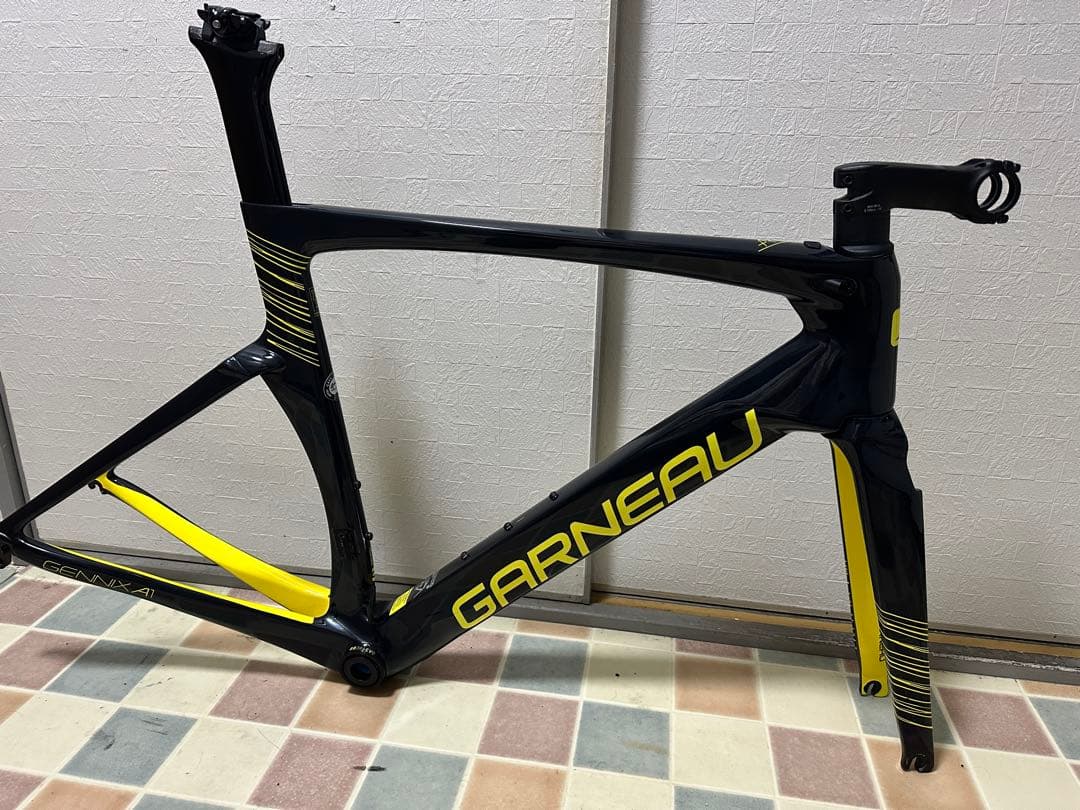 【マル 】GARNEAU GENNIX A1 ロードバイクフレーム 黒/黄