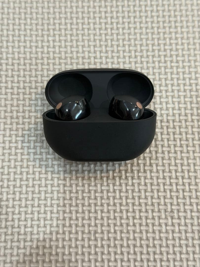 【極美品】SONY WF-1000XM5 ブラック ワイヤレスイヤホン