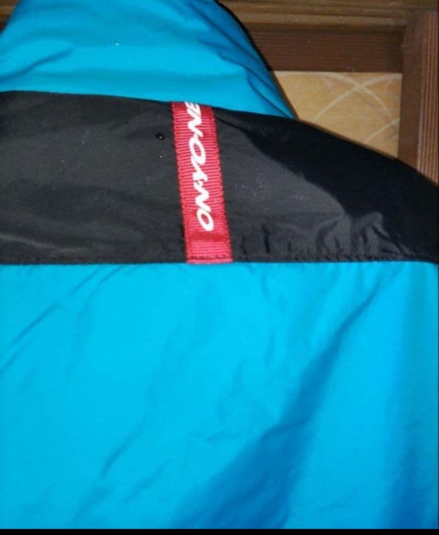 良好 ONYONE SALOMON オンヨネ サロモンチーム ウインドブレーカー