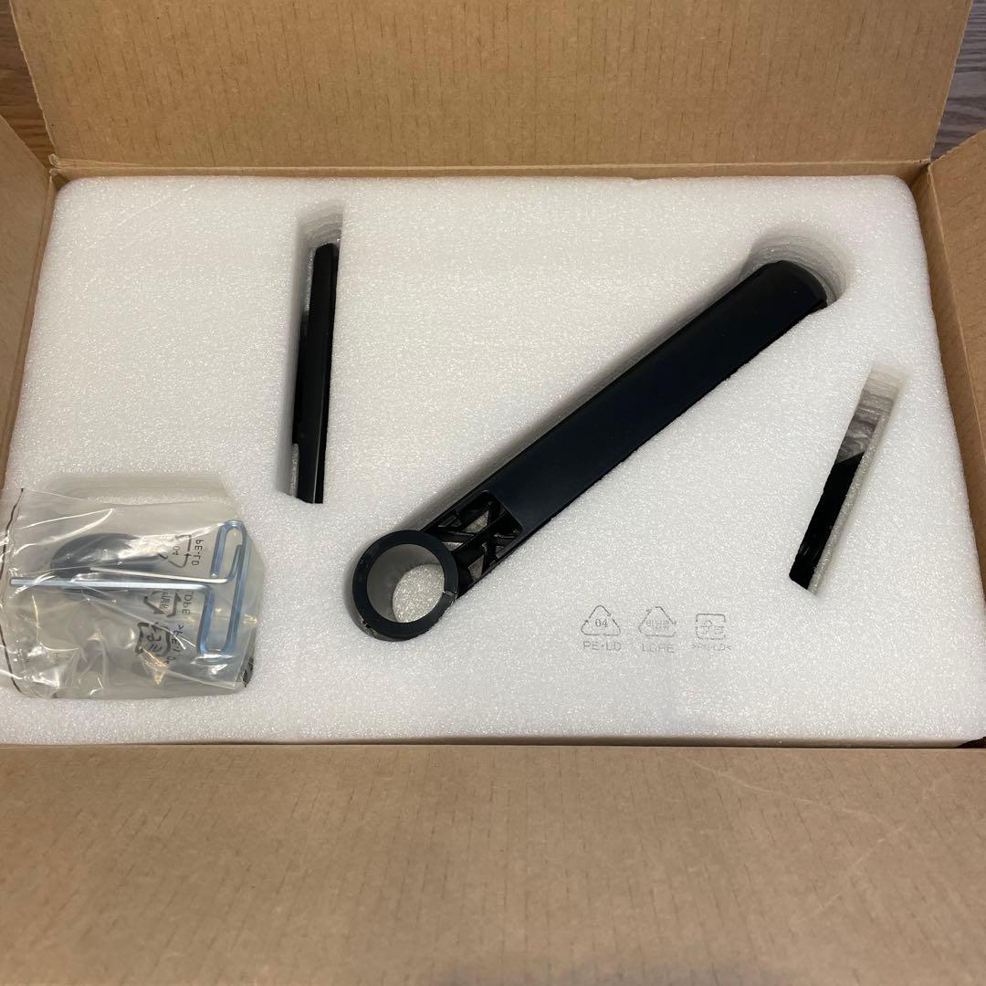 Amazon basics モニターアーム