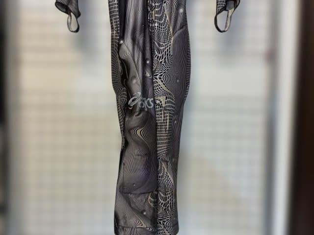 アシックス　スキー 競技用ワンピース 　サイズO　 FISマーク無