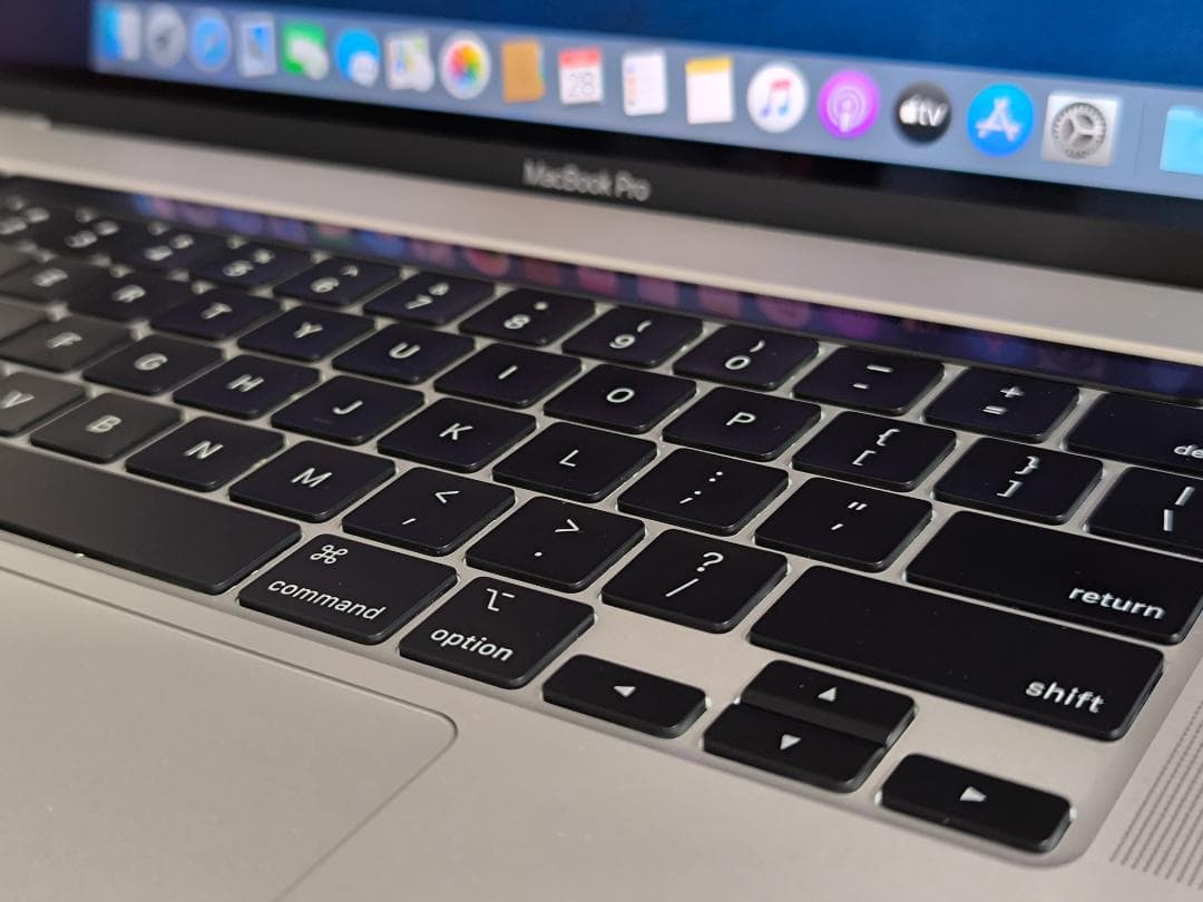 Macbook Pro 16-inch 2019 USキー Core i9