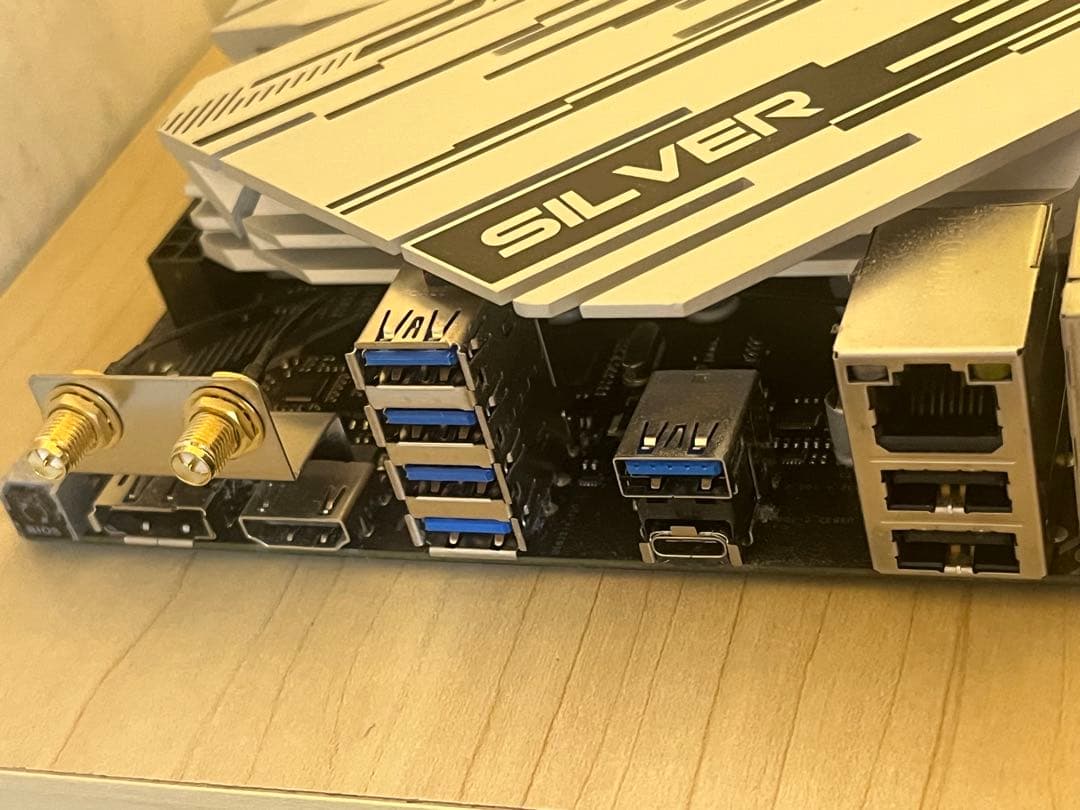 BIOSTAR Z790 silver　マザーボード