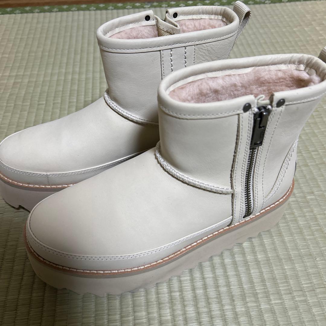 アグ UGG クラシック リベル バイカー ミニ