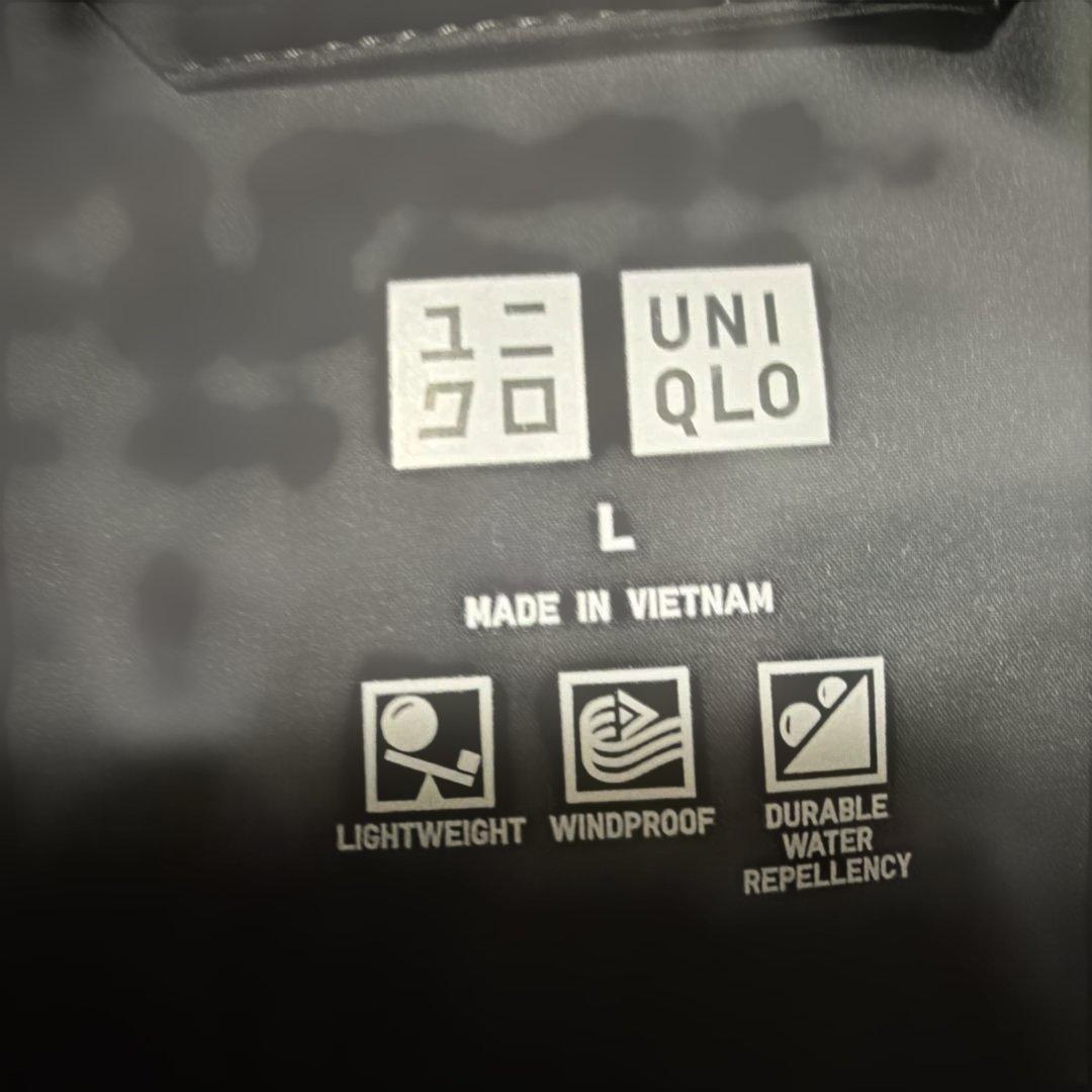 ユニクロ　シームレスダウンジャケットＬ　ブラック
