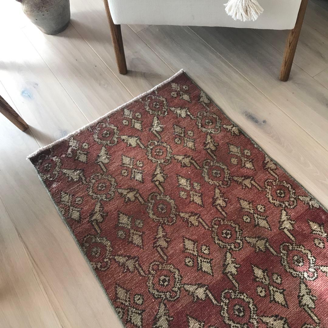 ヴィンテージラグ　ジオメトリック　幾何学　トルコ　アナトリア　オーバーダイ