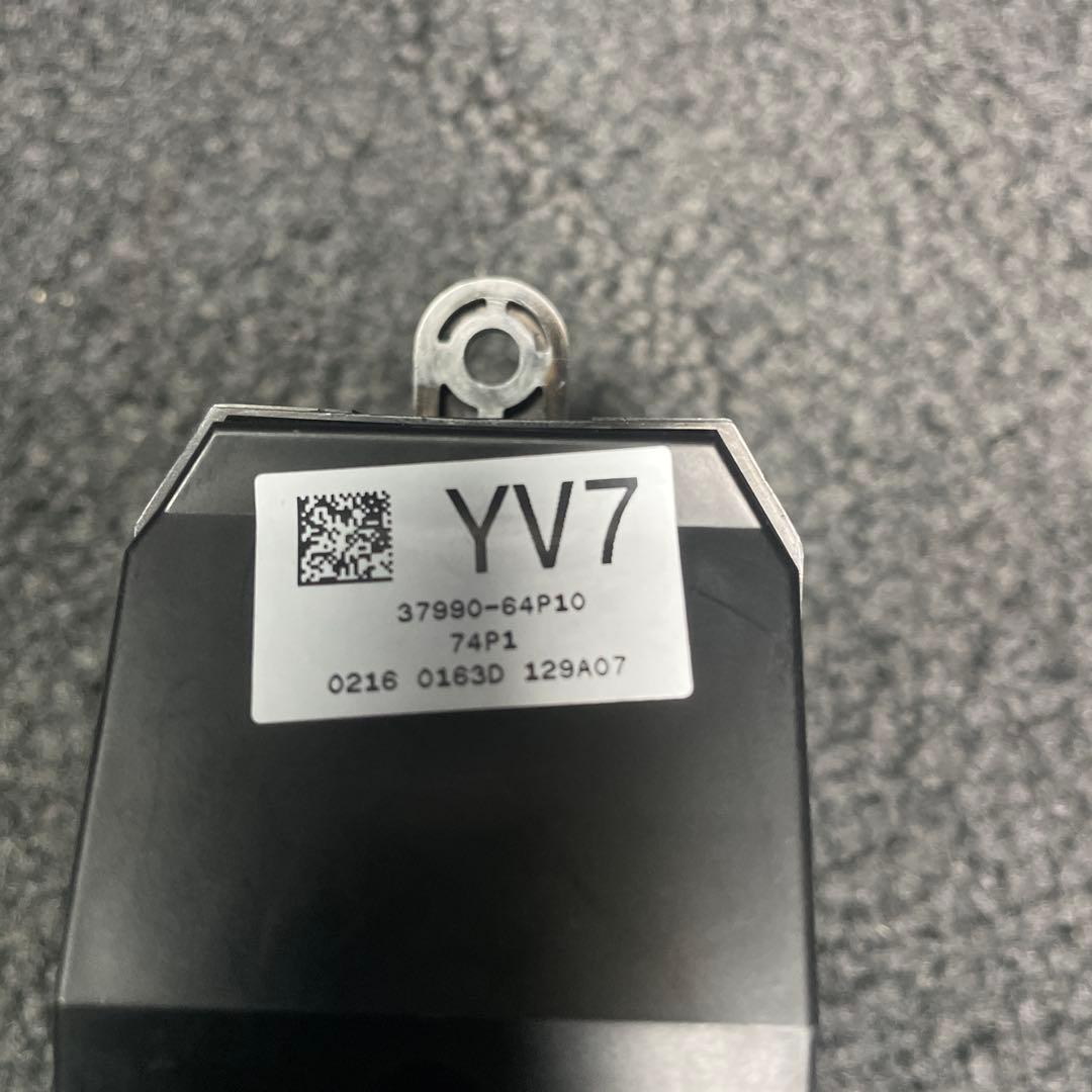 パワーウィンドウスイッチ DA17 エブリイ 37990-64P10