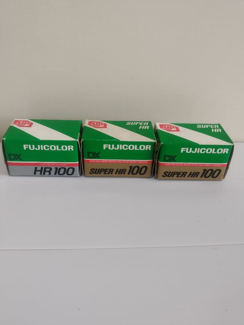 OLYMPUS PEN Fカメラ＆F.ZuikoAuto-S＆フィルム3個付き♪