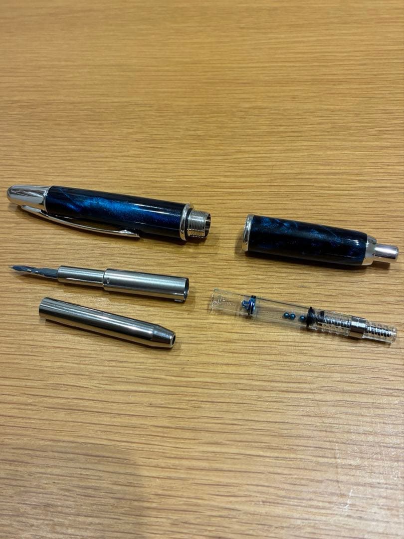 パイロット（PILOT）万年筆 キャップレスSE マーブルブルー/ペン種:EF