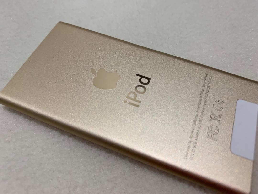 【美品】Apple iPod nano 第7世代 16GB ゴールド
