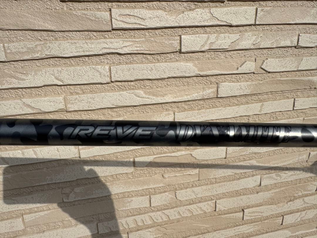 エミリットバハマCV8 ACE ドライバー　シャフトレーヴダイナマイト2本セット