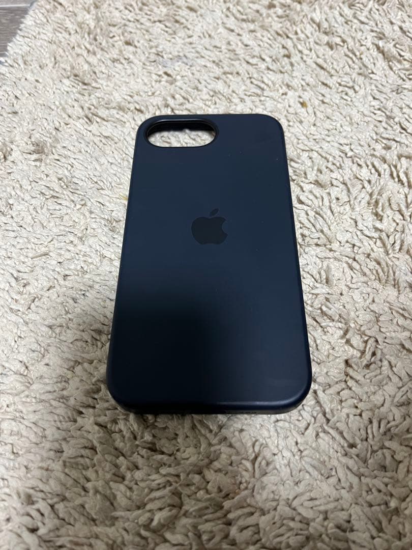 【美品】 iPhone16e 128GB 本体 ホワイト カバー2個付き