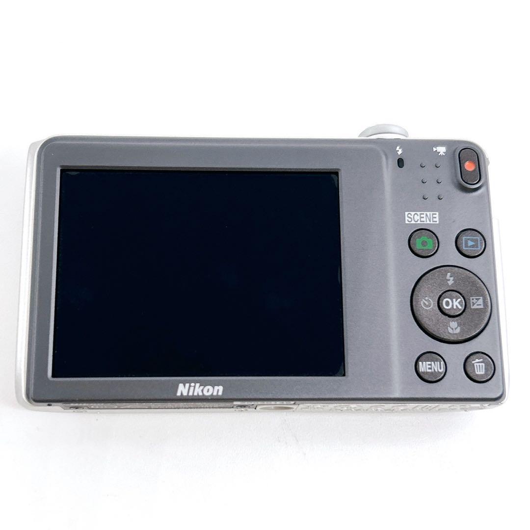 Nikon ニコン COOLPIX S3600 シルバー コンデジ