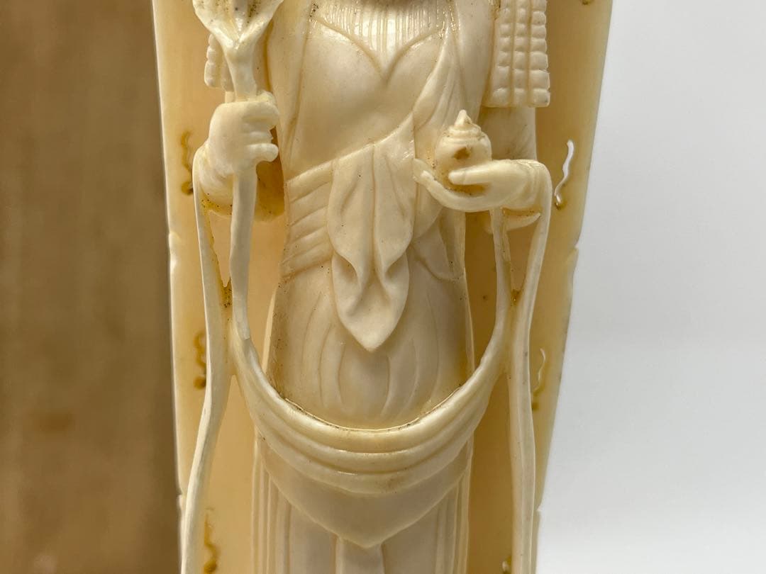 象牙調 聖観音 古龍作 18.5cm