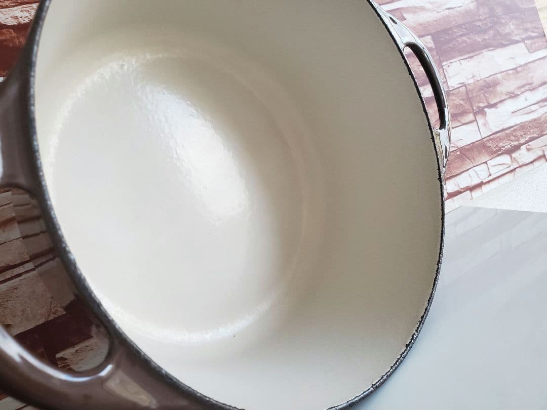 【希少品/幻セール】クーザンス　両手鍋　ダークブラウン　22cm