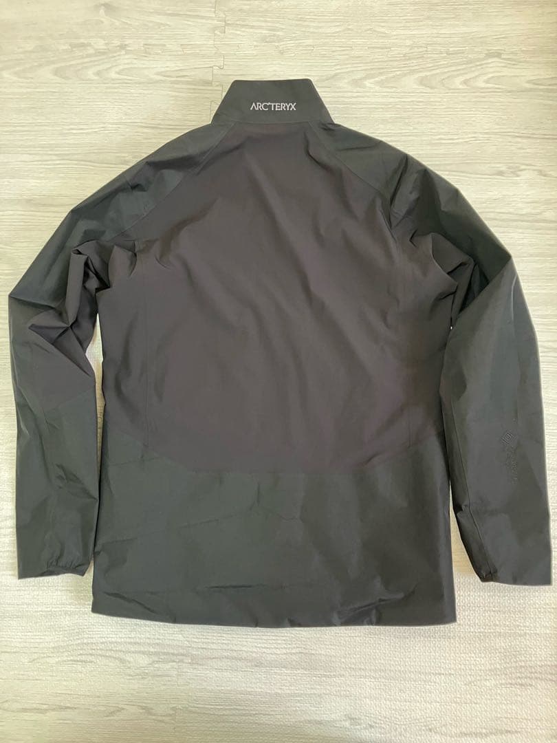 ARC'TERYX ソラノジャケットブラック　サイズXS