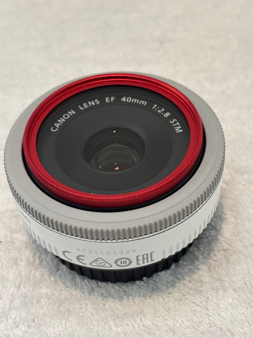 【美品】キャノンEF40mmf2.8STM ホワイト プロテクター赤.黒付き