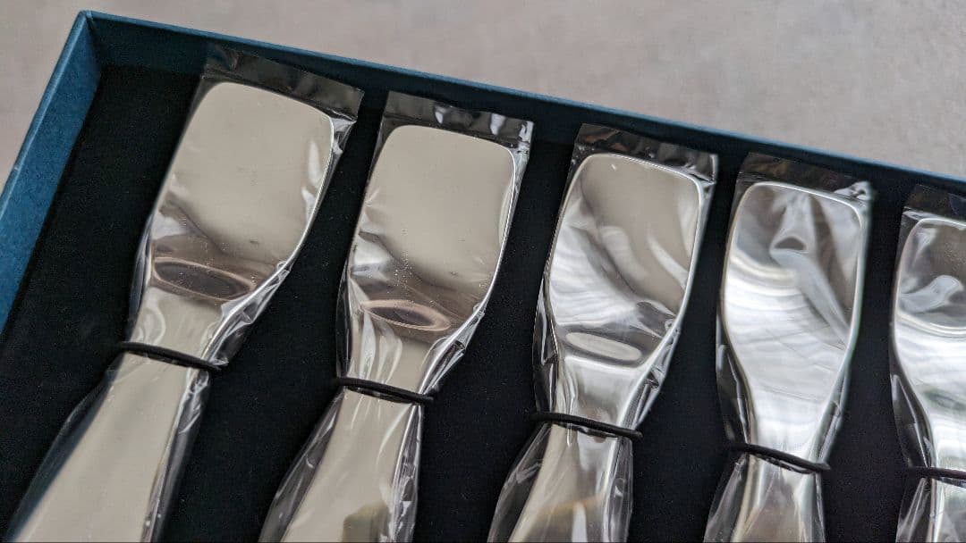 クリストフル　日本限定アイスクリームスプーンとフォトフレームのセット