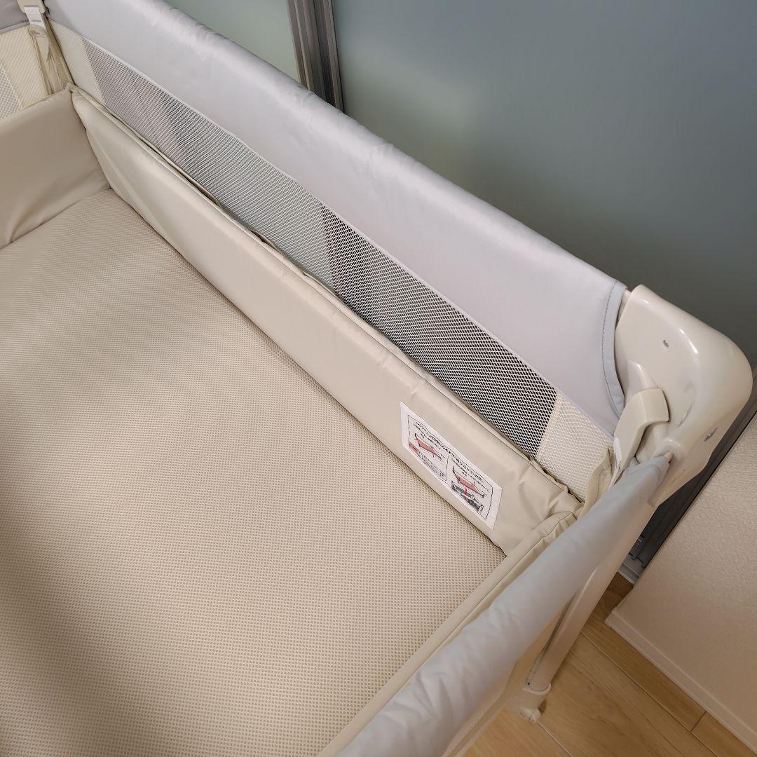Aprica　ベビーベッド　ココネルエアー　ホワイトグレー