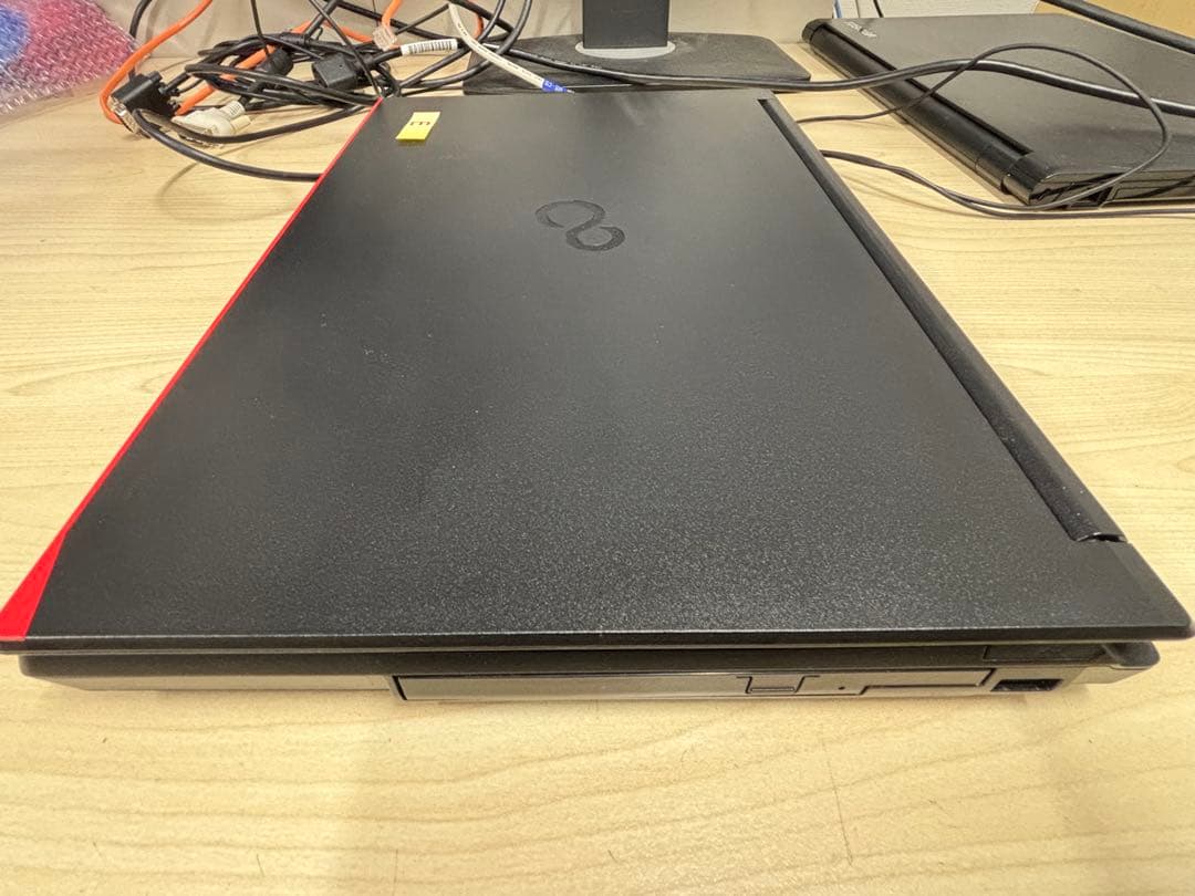 富士通Lifebook A579/BX i5-8265U E