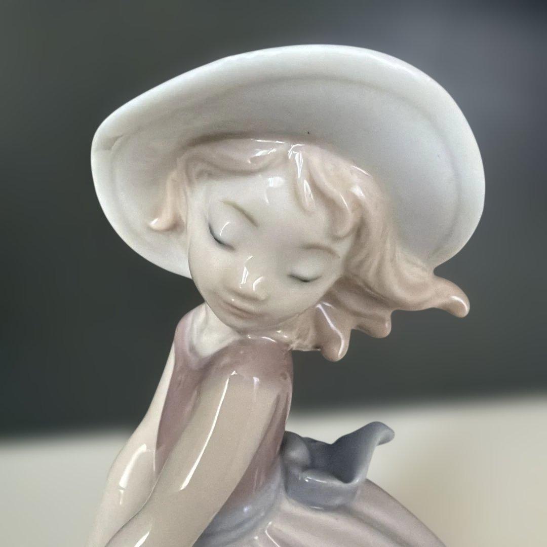 リヤドロ　LLADRO ユートピアコレクション 花の小径 8246