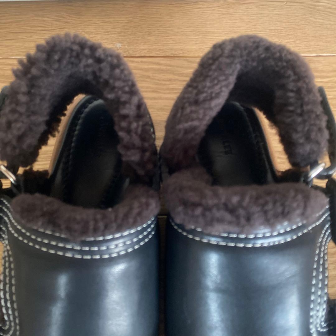 新品試着のみ☆オーラリー　ボアサンダル　レディース