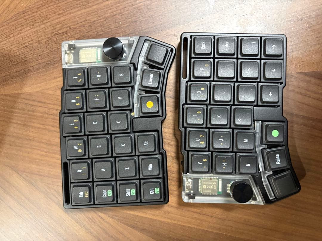 Cornix LP 無線　左右分離型キーボード　黒　ブラック