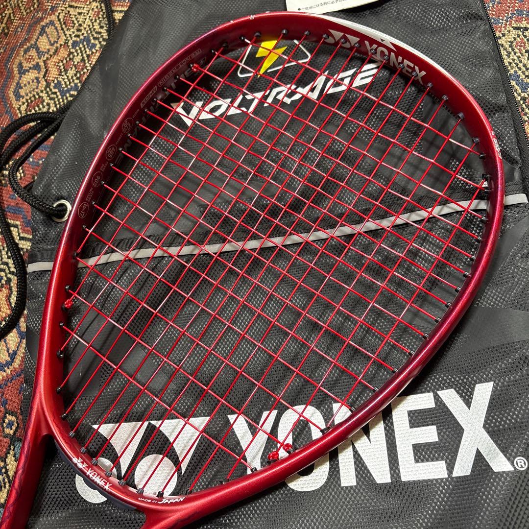 YONEX VOLTRAGE ラケット2本セット、エッジガード(おまけ)