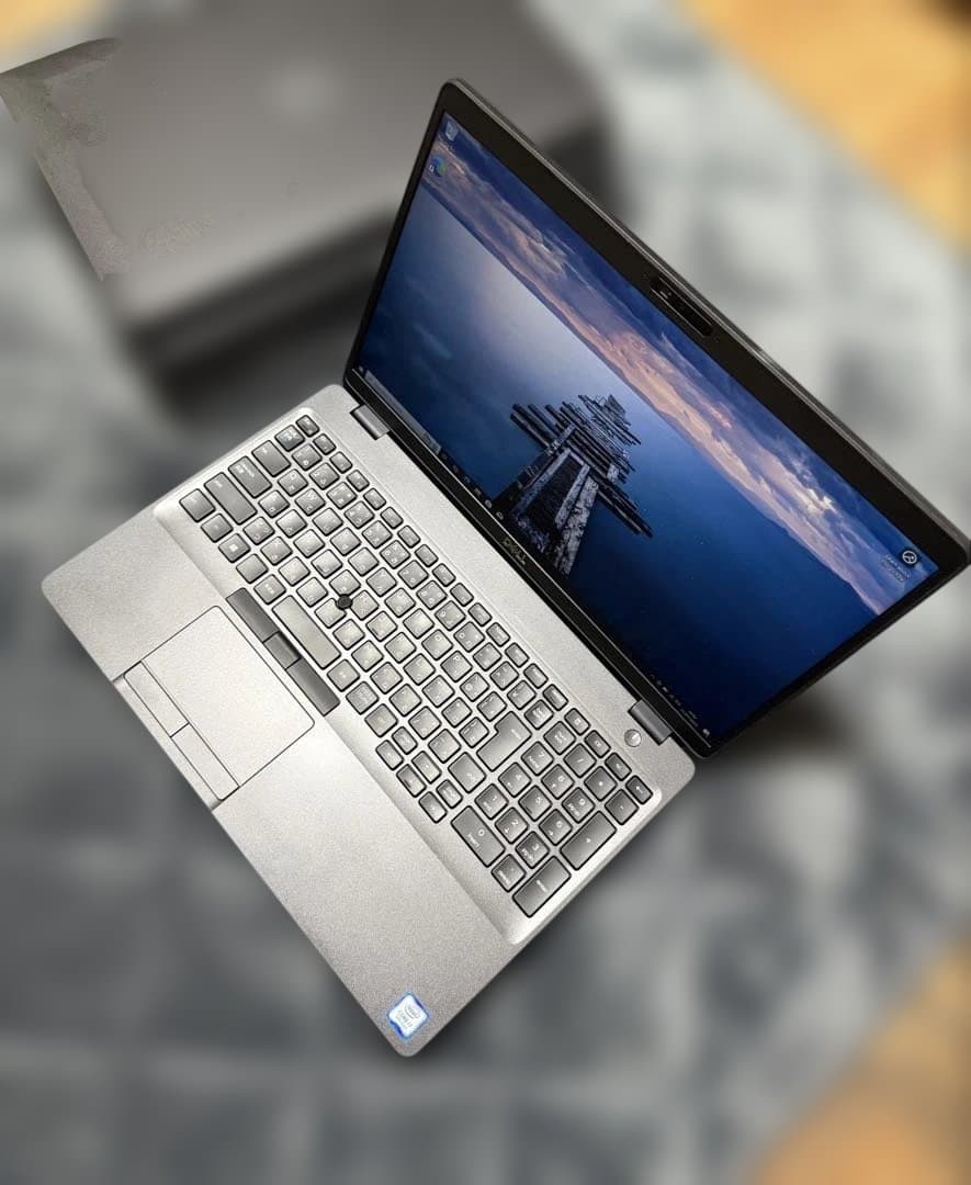 Office 付くDell latitude 5500 i5/8g/256g