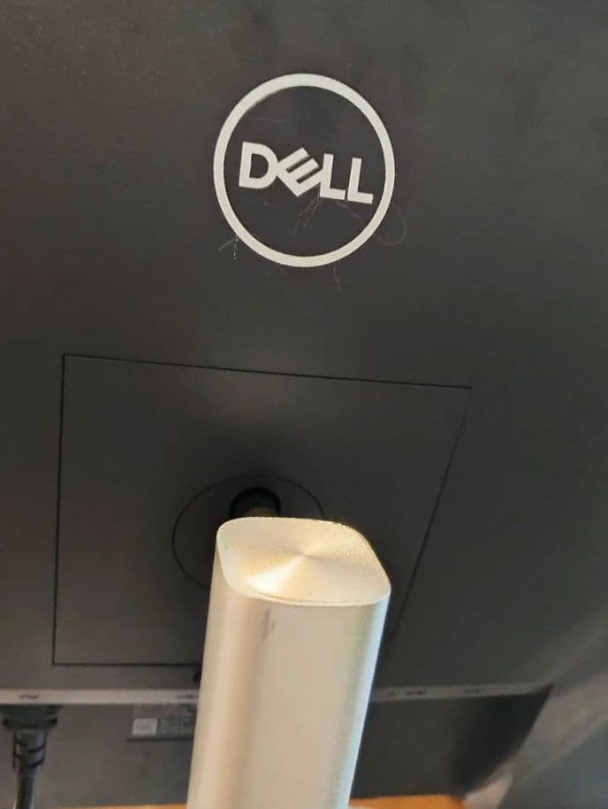 はるDell 27インチ 2022年購入 P2722H 液晶ディスプレイ