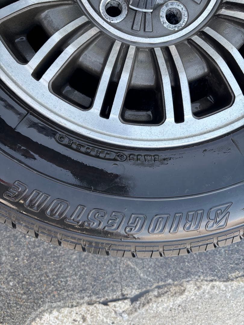 12クラウン純正ホイールタイヤ付