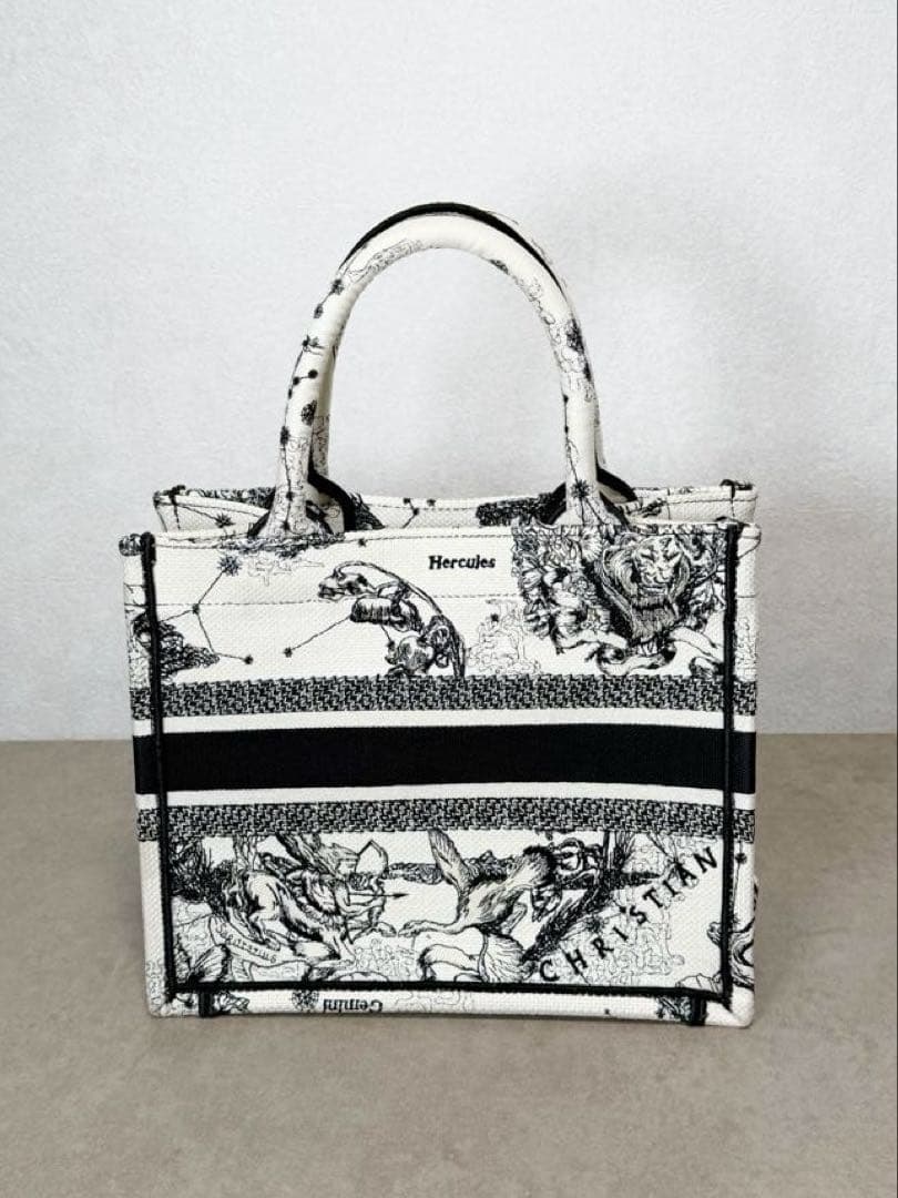 極美✨ ディオール ブックトート スモールバッグ ゾディアック エンブロイダリー