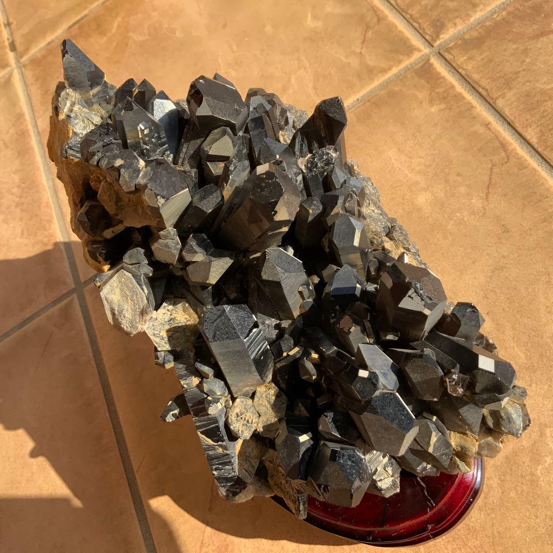 圧巻のボリューム（約３.７ｋｇ）　漆黒のモリオンクラスター　⭐︎お守り、厄除けに⭐︎