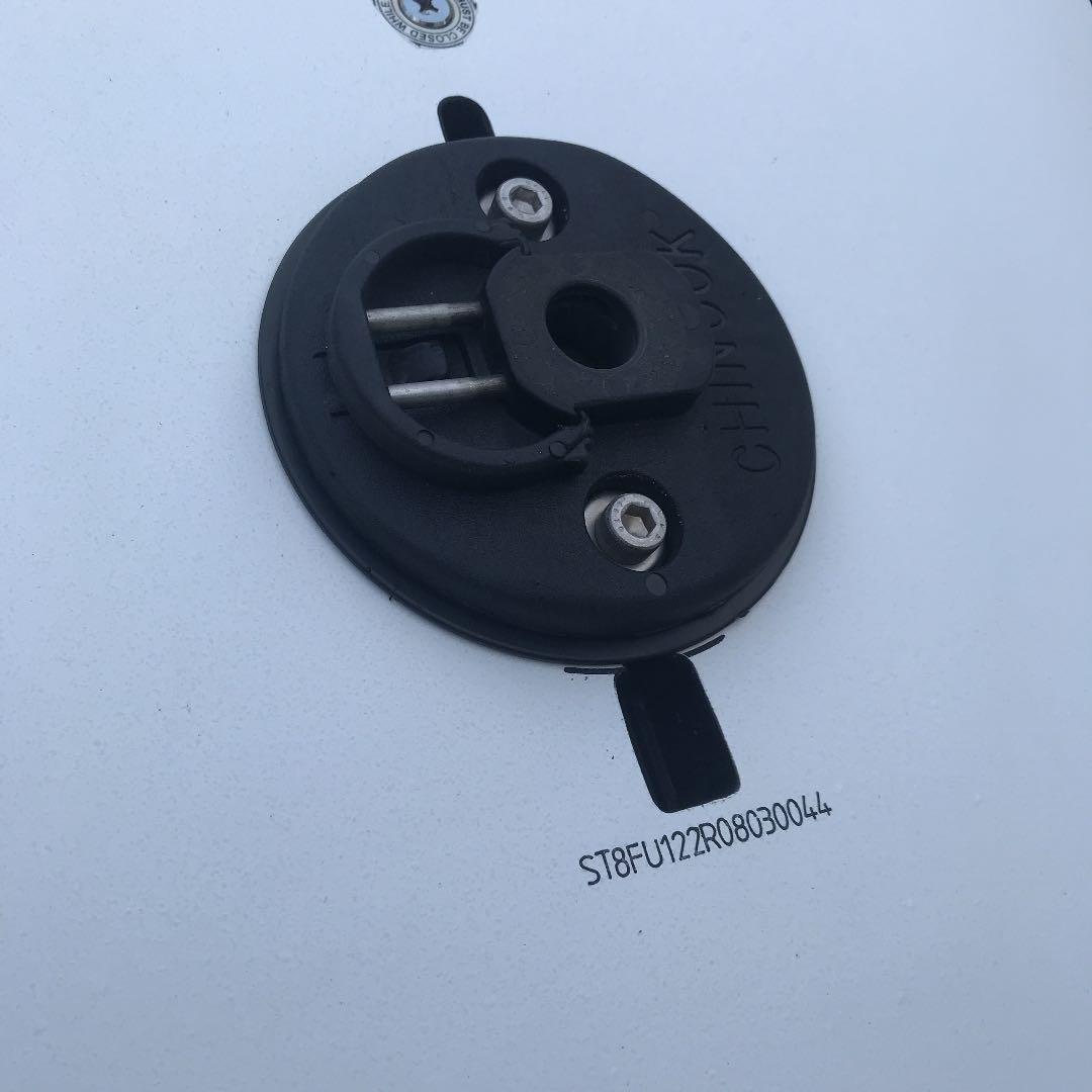 ウィンドサーフボード　Futura 122 フィン、ボードケース付き