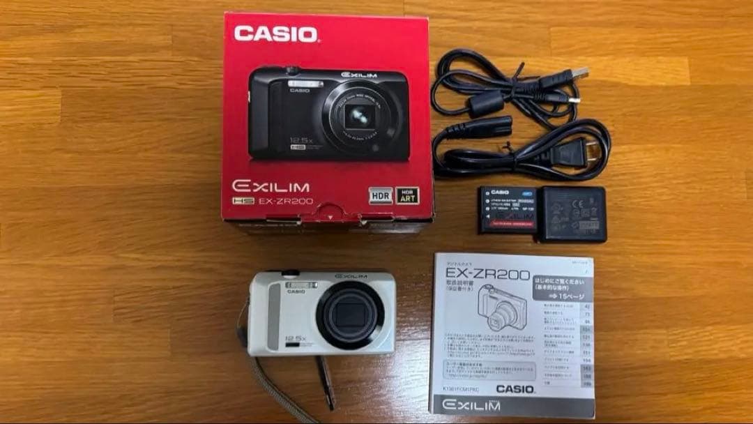 CASIO EXILIM 12.5倍ズーム コンパクトデジタルカメラ