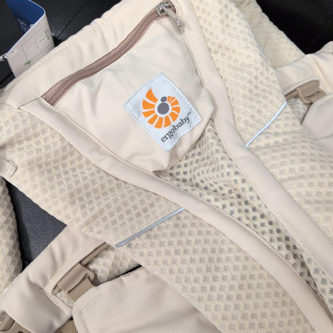 【極美品】エルゴベビー　オムニ ブリーズ　ナチュラルベージュ