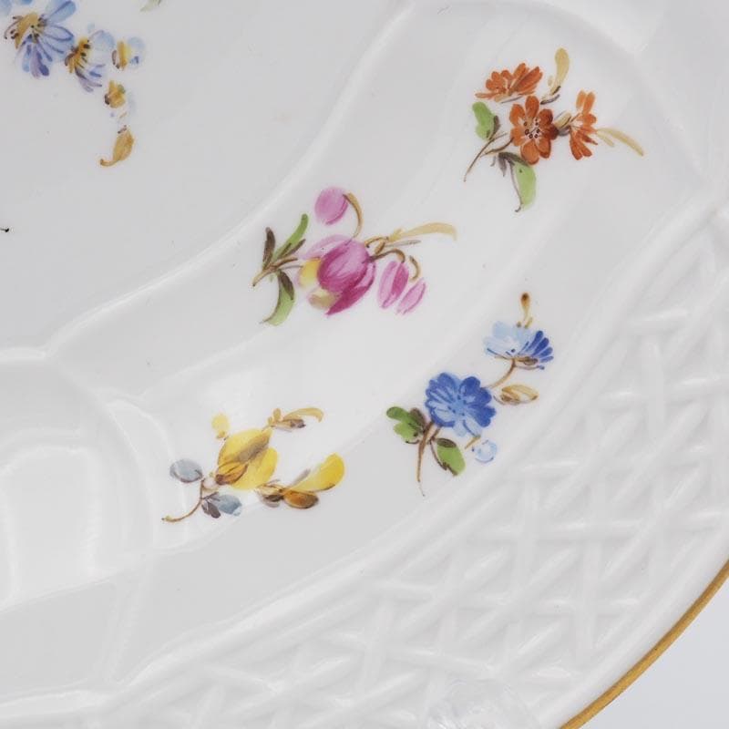 マイセン ノイブランデンシュタイン フラワーブーケと昆虫 24.5cm #5