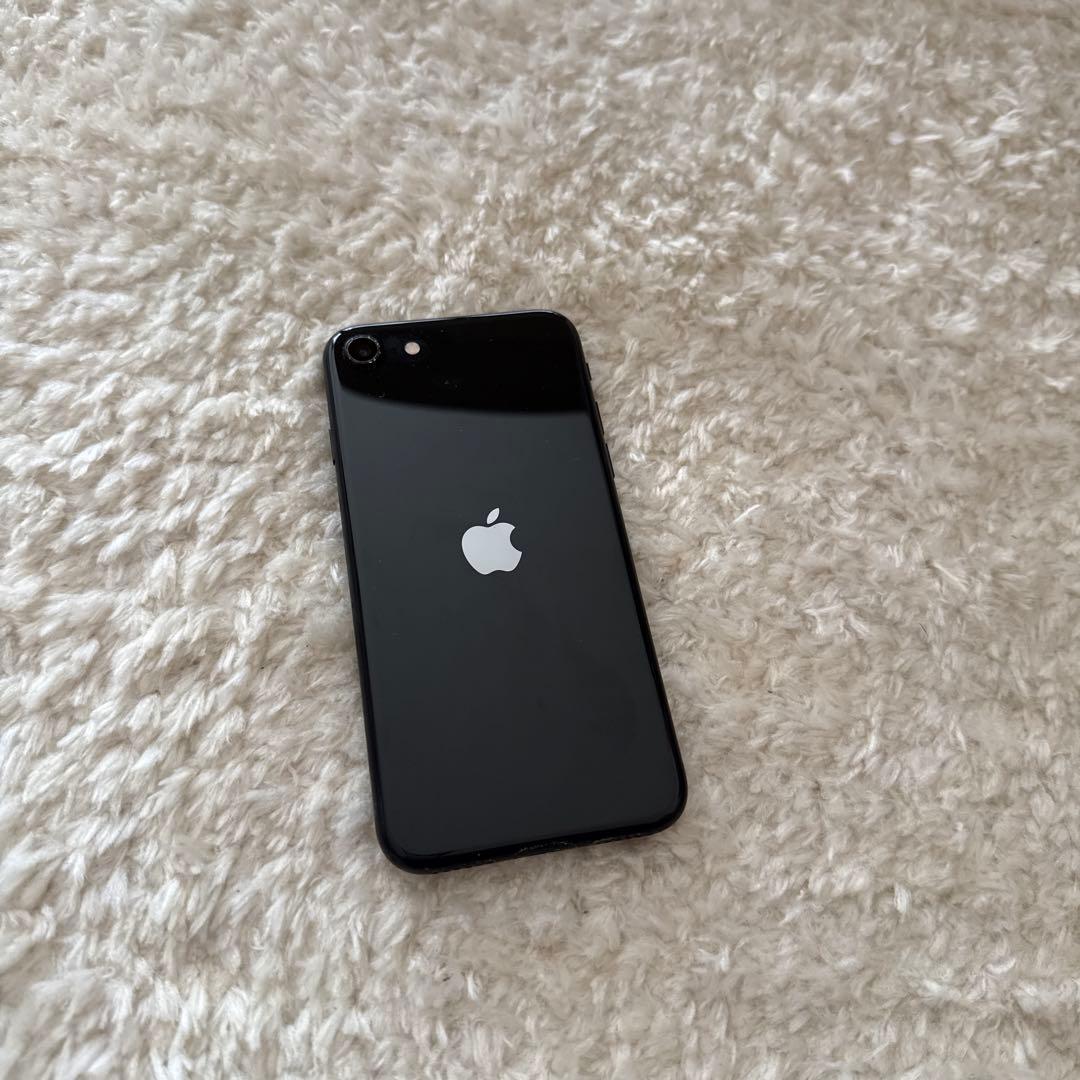 iPhone SE BLACK 64GB SIMなし