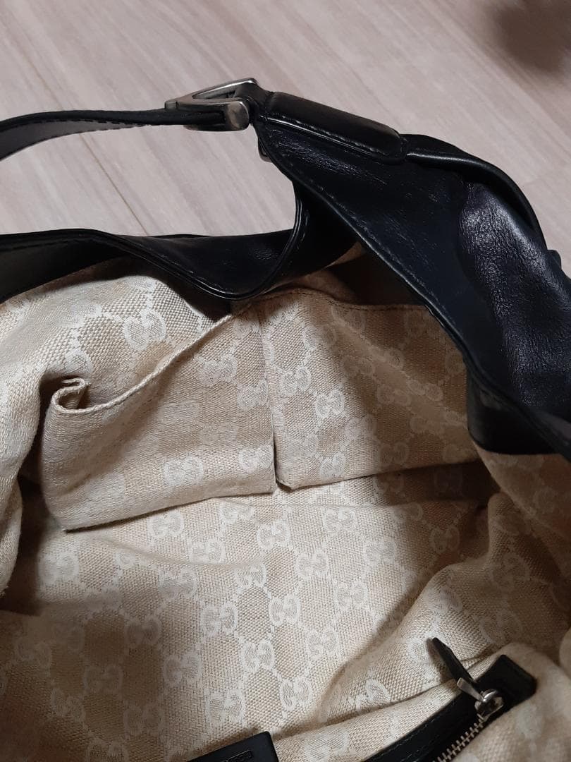 【未使用 カバー袋付】GUCCI グッチ ブラックレザー ハンドバッグ 黒革