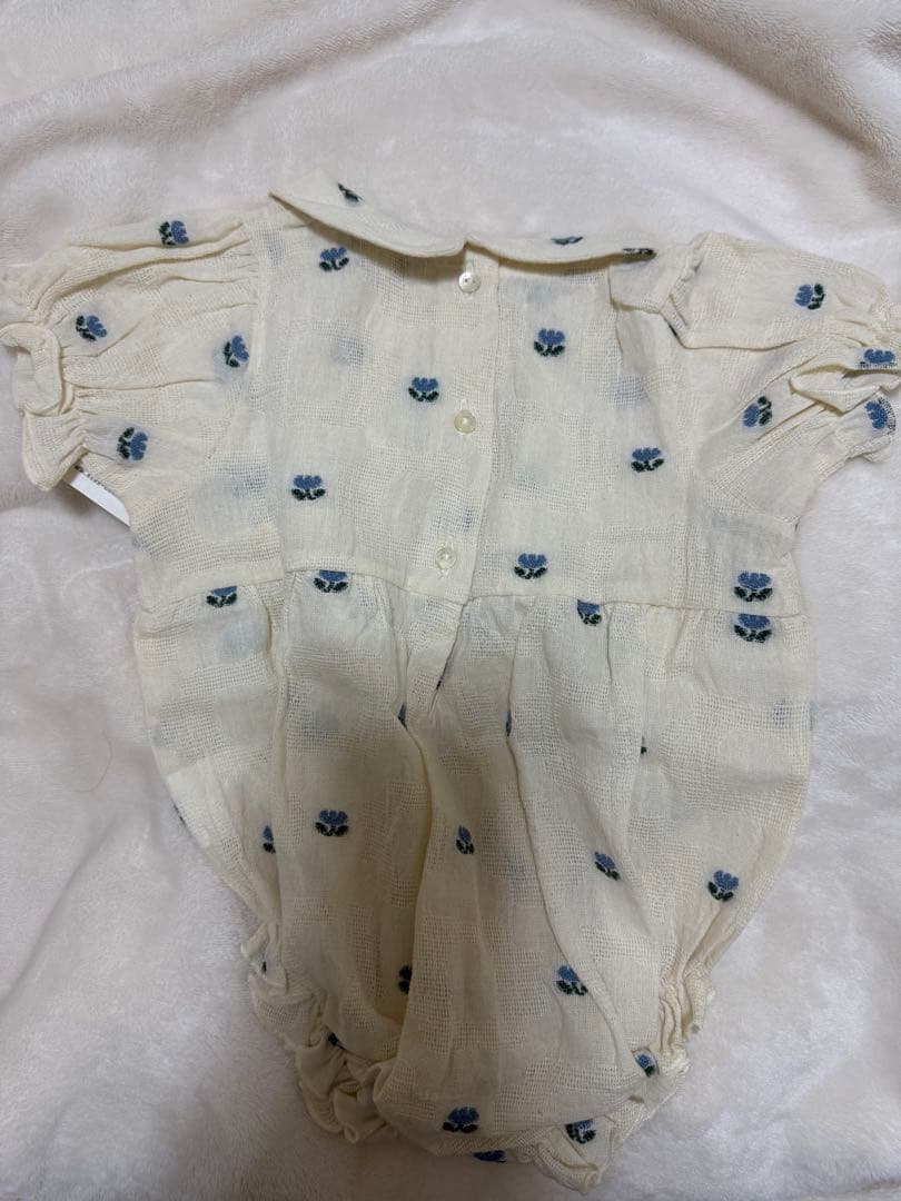 Bebe Organic 花柄ロンパース
