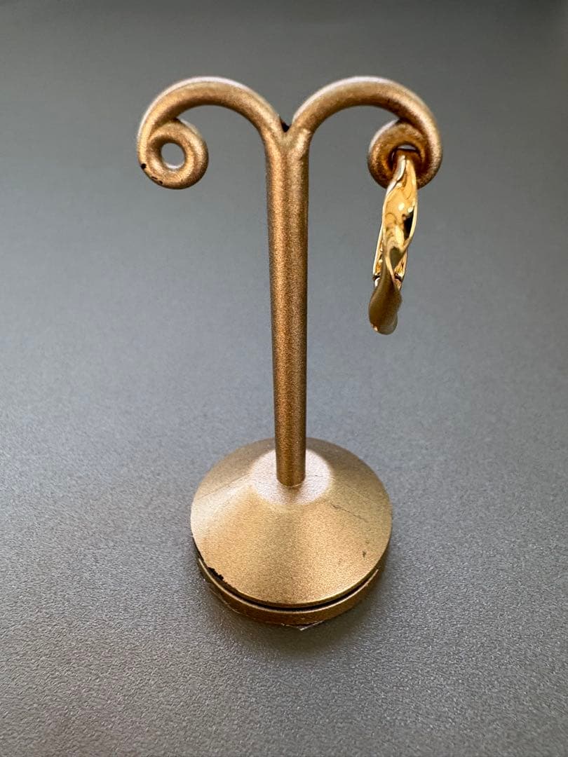 ✨ete✨ハグピアス ツイスト✨K18 925✨片耳✨<No.1531>✨