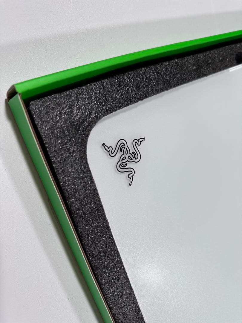 Razer Atlas ホワイト ガラスマウスパッド 白 レイザーアトラス