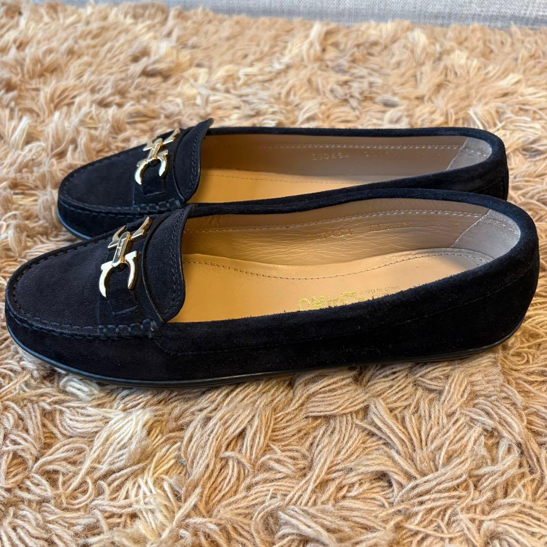 【未使用】フェラガモ ガンチーニ ローファー レザー レディース サイズ7