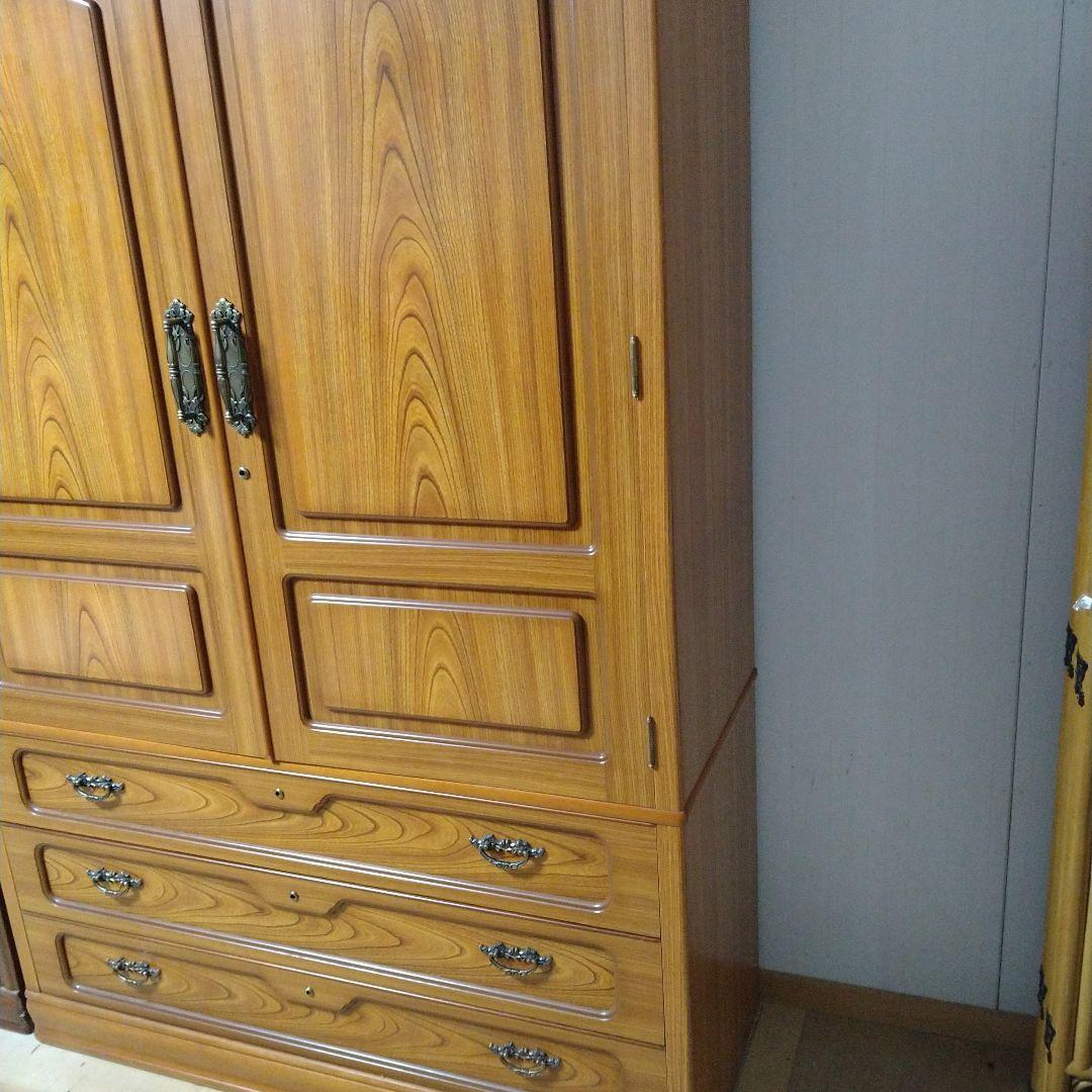 木目調キャビネット 引き出し付き（引取限定）