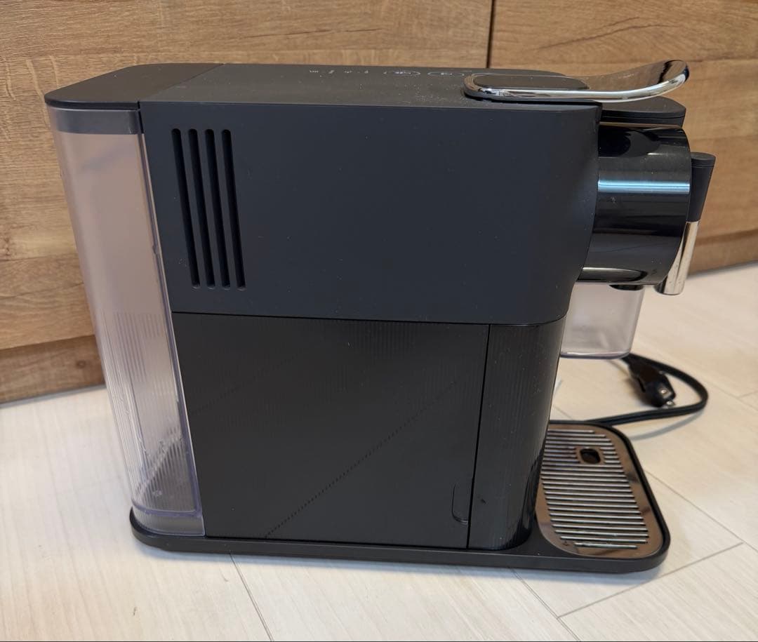 超美品⭐️Nespresso ラティシマ・ワンプラス シャドーブラック