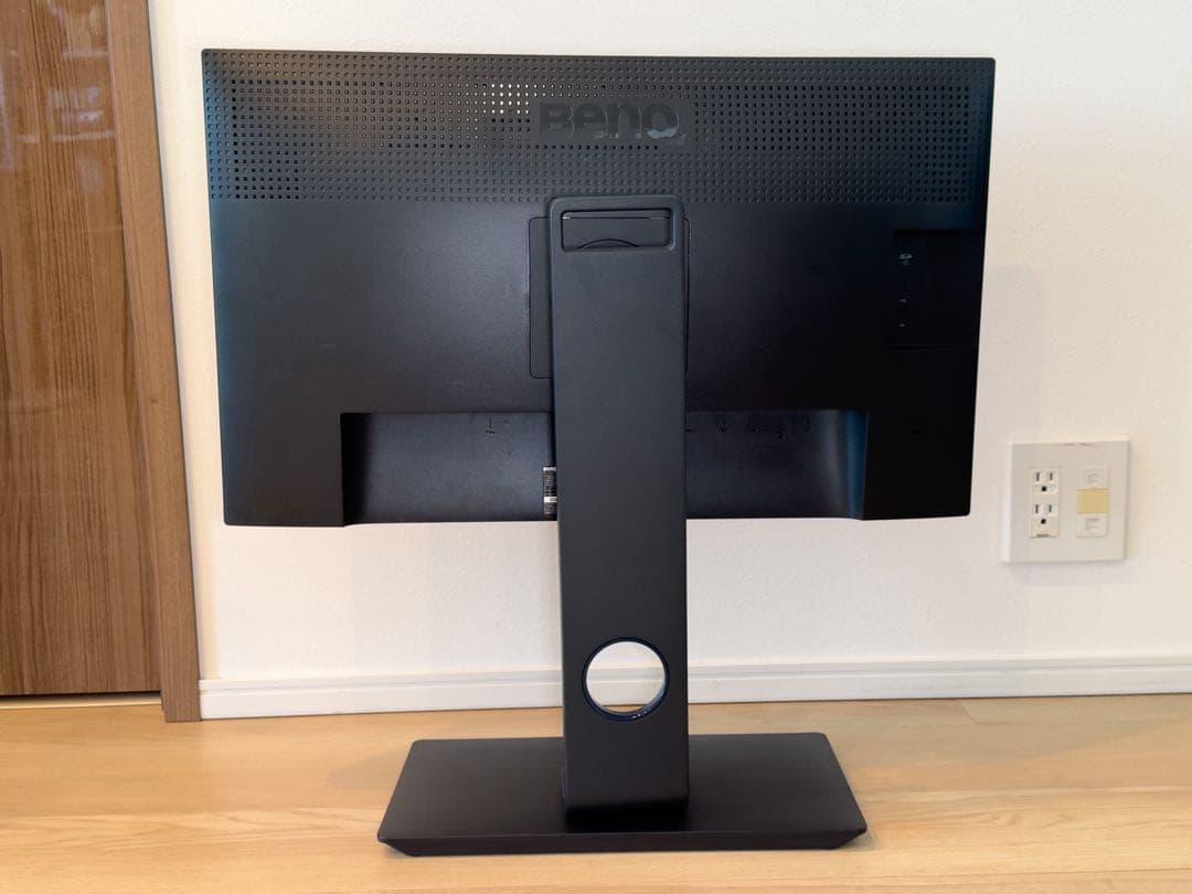 新春特別　BenQ SW271 27インチ 4Kカラーマネジメントモニター