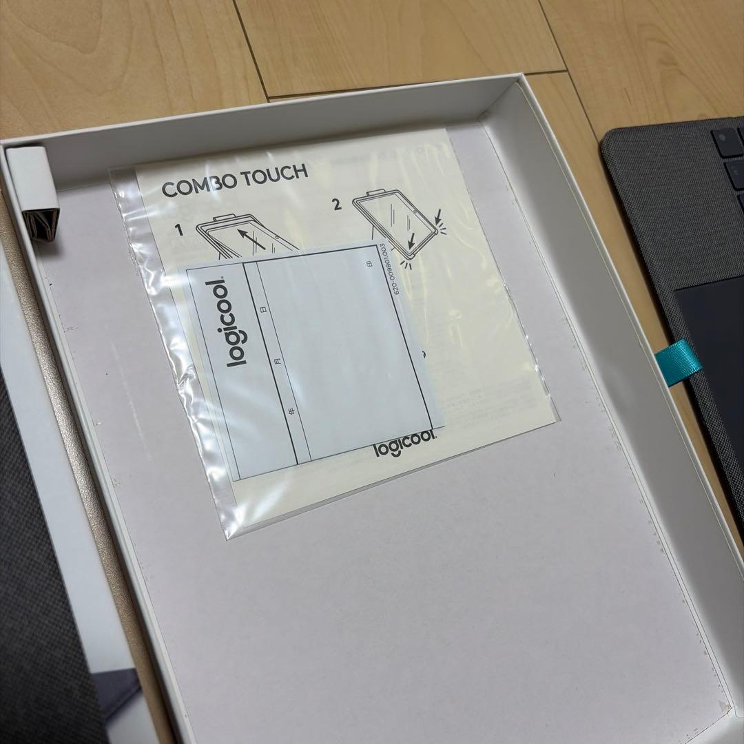 COMBO TOUCH iPad (第7、8、9世代) 用