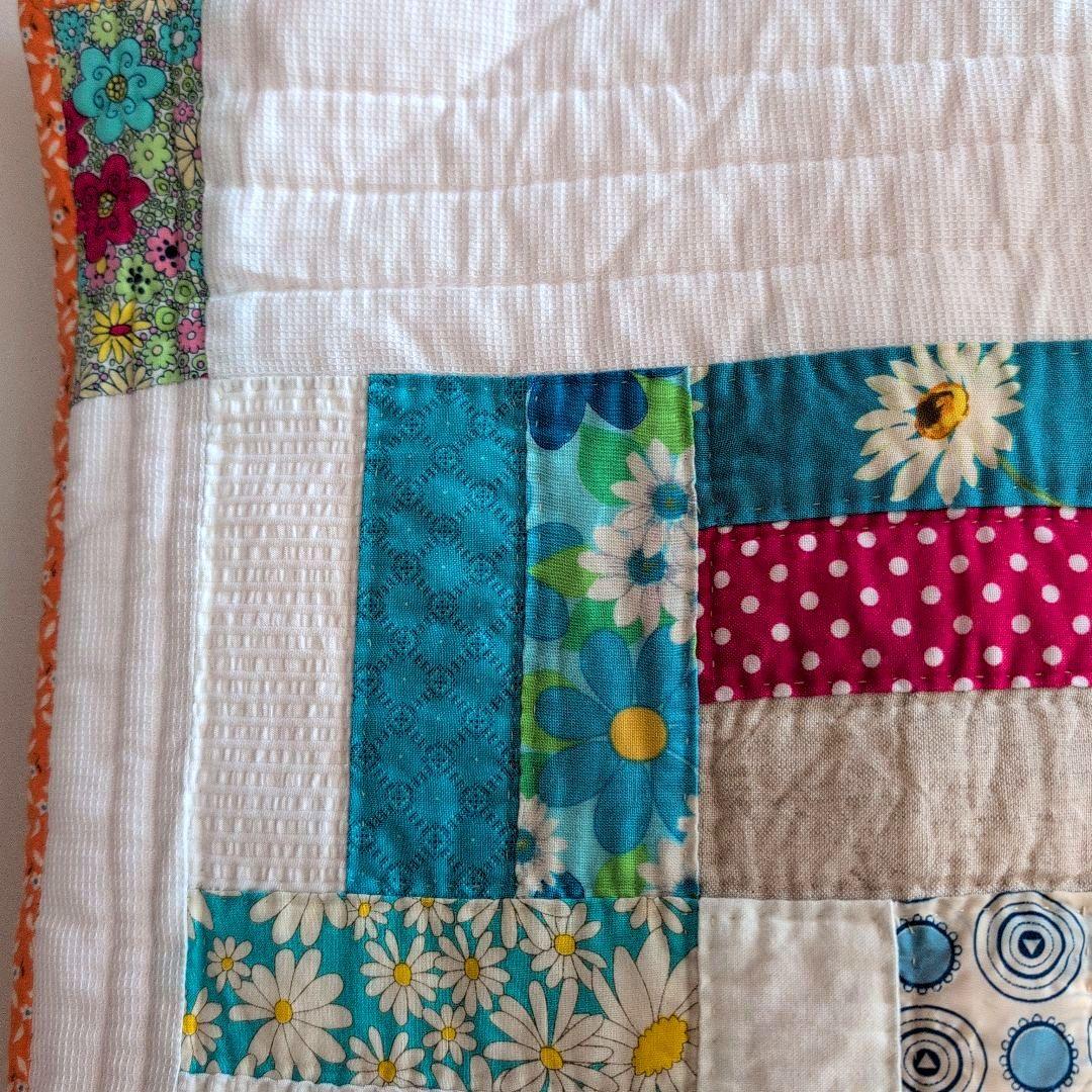 パッチワークキルト　ハンドメイド