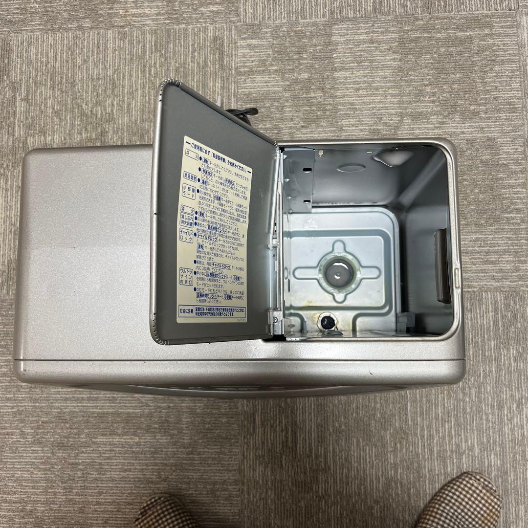 石油ファンヒーター FH-G5711BY