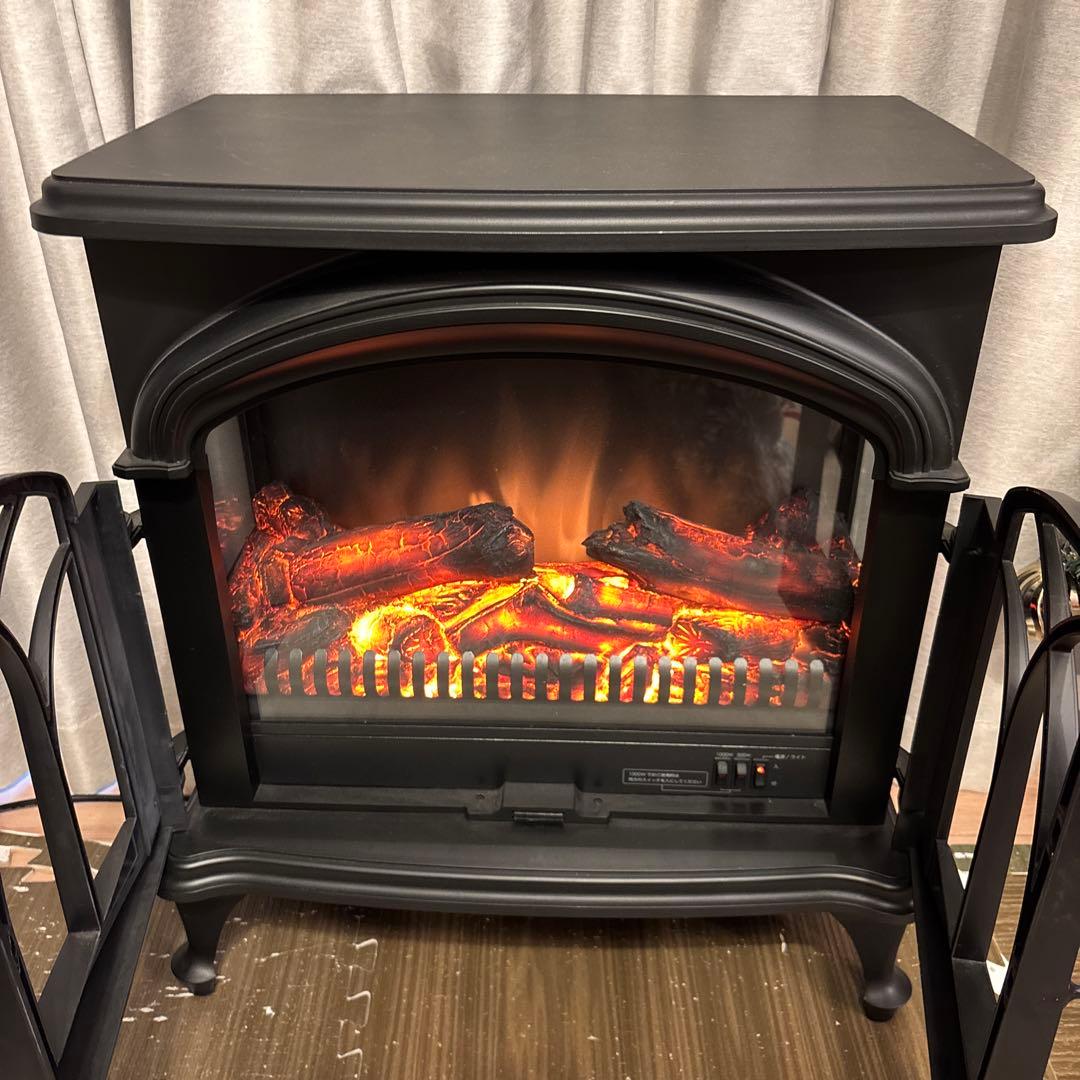 ニトリ　暖炉型ファンヒーター セラミックファンヒーター ブラック